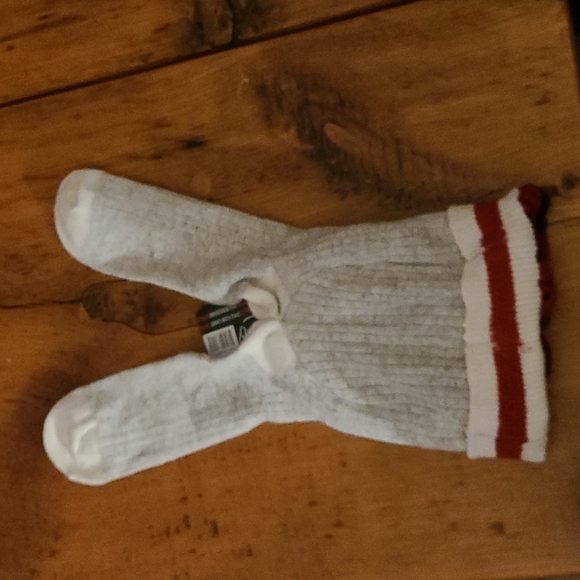 Hat - Picture 3 of 4